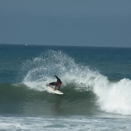 Vandrarhem Chill In Surf House Ericeira