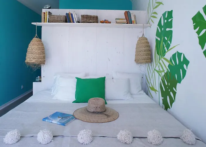 Vandrarhem Chill In Surf House Ericeira