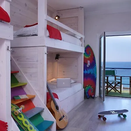 Chill In Surf House * إيريسييرا