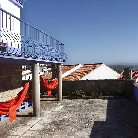 Chill In Surf House Ericeira