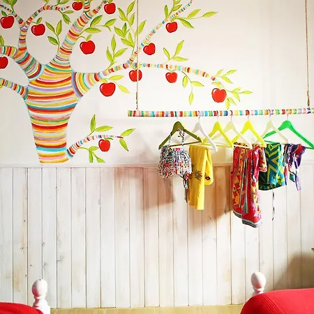 Chill In Surf House *