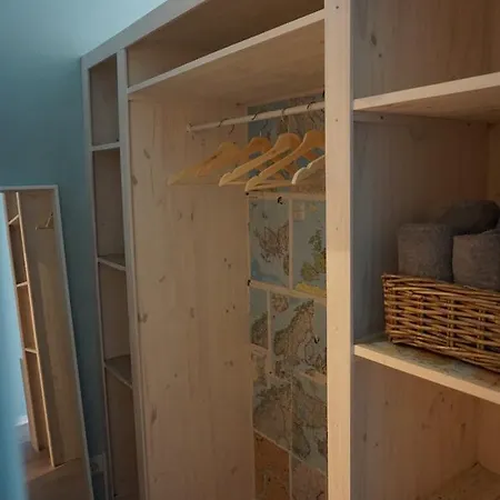 Chill In Surf House *