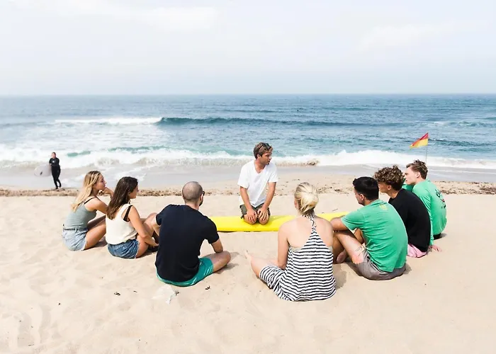 Chill In Surf House