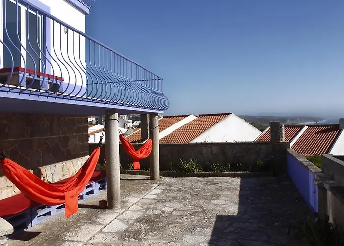 Chill In Surf House Ericeira