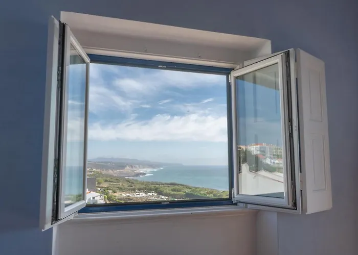 אכסניה Chill In Surf House