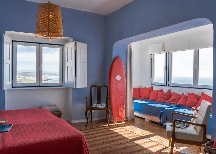 Chill In Surf House Hostel