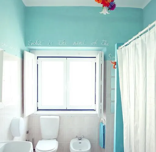 Chill In Surf House * Ericeira